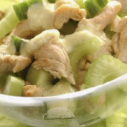 Receta de Ensalada de Pollo con Apio y Pepino