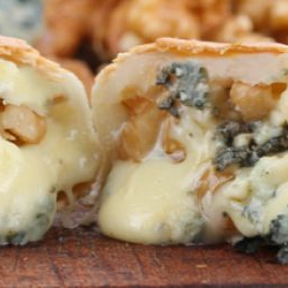 Receta de Empanadas de Roquefort con cebolla y con queso