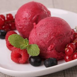 Receta de Helado de Frutos Rojos, Sin Crema ni Azúcar!